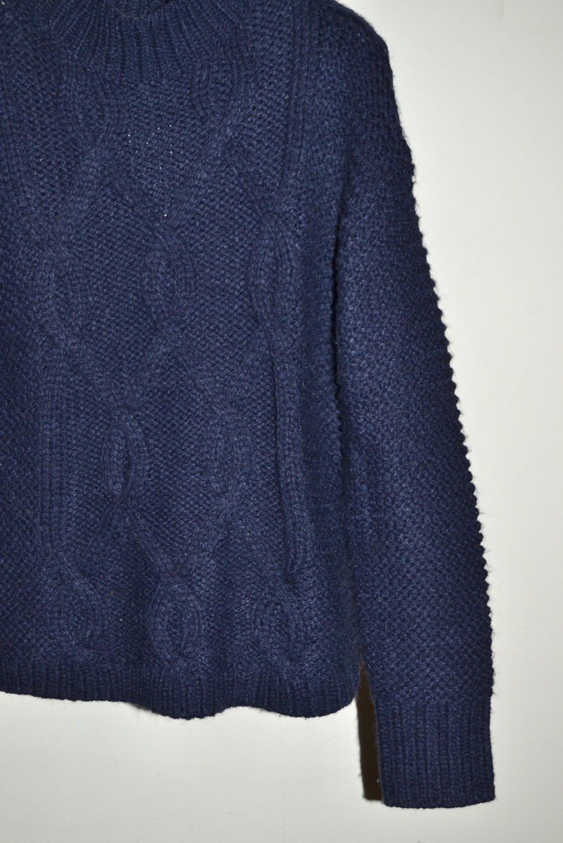 vor_used_select's tweet image. 【New in】 
⁡
Used/Old GAP Mock Neck Knit
⁡
Size:S(Men's M~L相当)
⁡
5,500JPY(Taxin)
⁡
アイテムの詳細はDMにて
お問い合わせ下さいませ

#vorkagawa #vortakamatsu
#oldgap
#used #usedclothing
#selectshop #fashion #kagawa
#menswear #ladieswear
#香川県 #古着 #古着屋
#香川古着屋