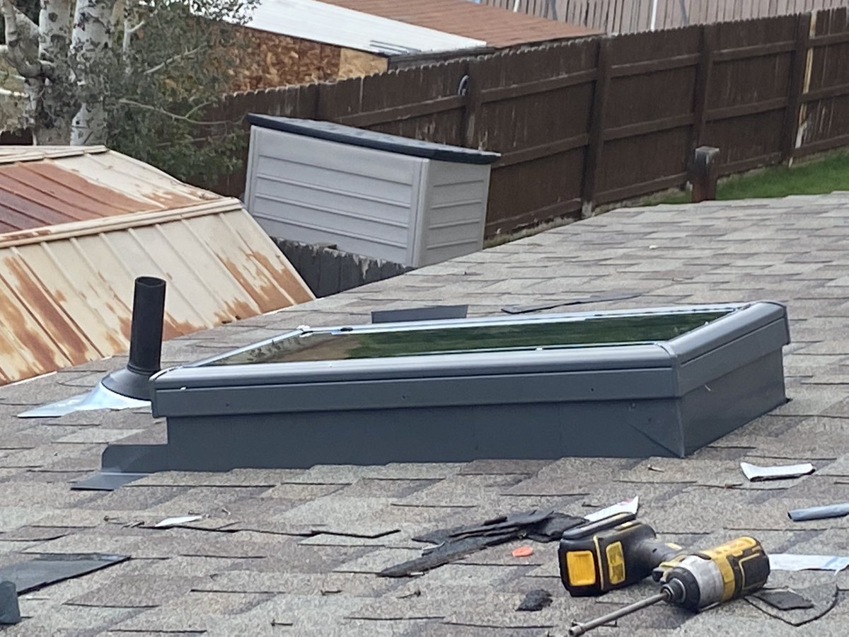 mountainroofers's tweet photo. Gypsum. Rodarte Residence. Re-roof with skylight replacement. https://t.co/w3Ndr0iU2f