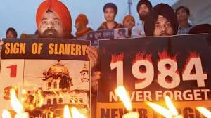 <a href="/jitupatwari/">Jitendra (Jitu) Patwari</a> #31अक्टूबर1984दंगा को उनके दो अंगरक्षकों द्वारा इंदिरा गांधी की हत्या के बाद,सिक्ख विरोधी दंगे अगले दिन भड़क गए थे
नई दिल्ली मे3,000 से अधिक सिक्खों की हत्या हुई और लगभग 8,000_17,000 या अधिक सिक्ख पूरे भारत के 40शहरों मे मारे गए। 
कम से कम लाखों की संख्या मे सिक्ख विस्थापित हुए😡