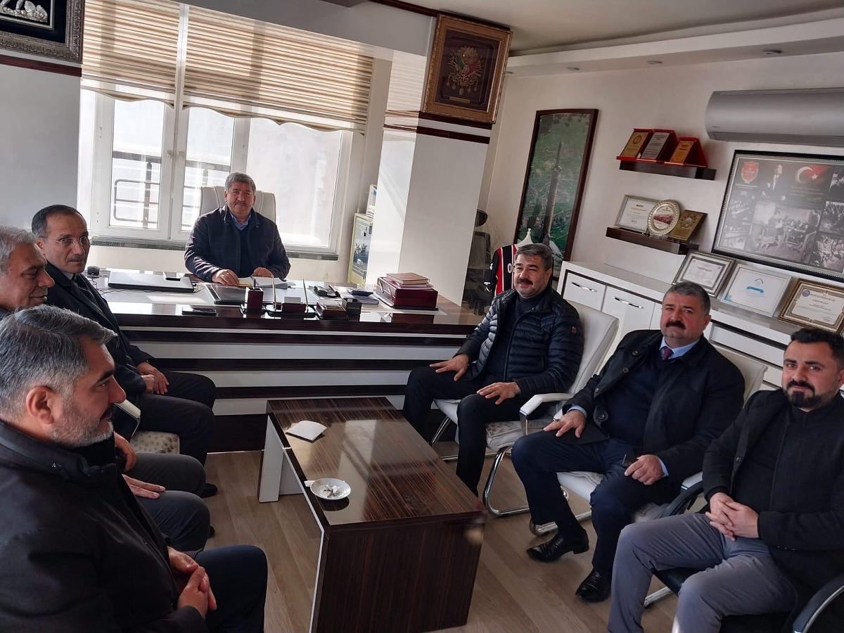 Mehmet Dağtekin (@mehmetdagtekin_) on Twitter photo Müsiad Başkanı Sait Göksu,başkan yardımcılarımız Şerif Yıldırım ve Veysel Dolgun ile birlikte Besni İlçe başkanımız İsmail Sümer ve yardımcısı Şükrü İşitmeni mekanlarında ziyaret ettik
Teşkilatımız her yerde aktif sahada çok şükür
<a href="/serifyildirim0/">Şerif Yıldırım</a>
<a href="/MehmetSaitGoksu/">Mehmet Sait GÖKSU</a>
@ismail_sumer2 Müsiad Başkanı Sait Göksu,başkan yardımcılarımız Şerif Yıldırım ve Veysel Dolgun ile birlikte Besni İlçe başkanımız İsmail Sümer ve yardımcısı Şükrü İşitmeni mekanlarında ziyaret ettik
Teşkilatımız her yerde aktif sahada çok şükür
<a href="/serifyildirim0/">Şerif Yıldırım</a>
<a href="/MehmetSaitGoksu/">Mehmet Sait GÖKSU</a>
@ismail_sumer2
