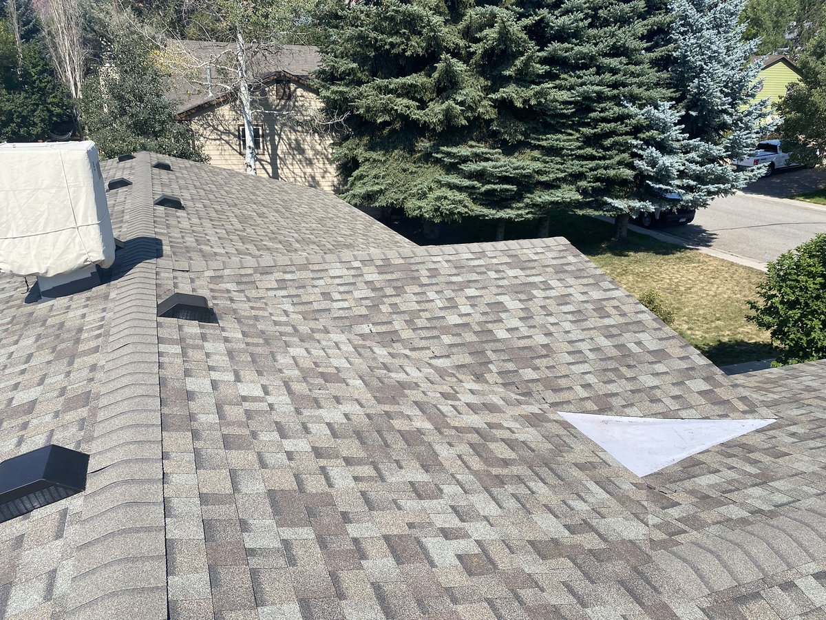 mountainroofers's tweet photo. Gypsum. Rodarte Residence re-roof. https://t.co/wqML0XuAx5