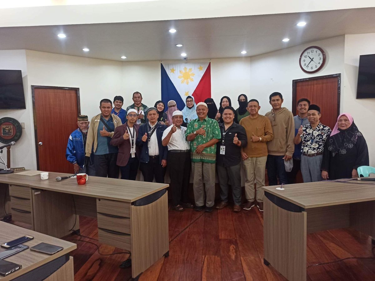 NCMF_BER's tweet photo. The NCMF-Tubod, Lanao del Norte Field Office under Provincial Director Husni B. Sarip, in coordination with the NCMF-Bureau of Pilgrimage and Endowment (BPE), conducted the 2nd Wave of Competency Examination for Sheikh Accreditation held at the Provincial Capitol, Lanao Norte https://t.co/4SFbLS3zrz