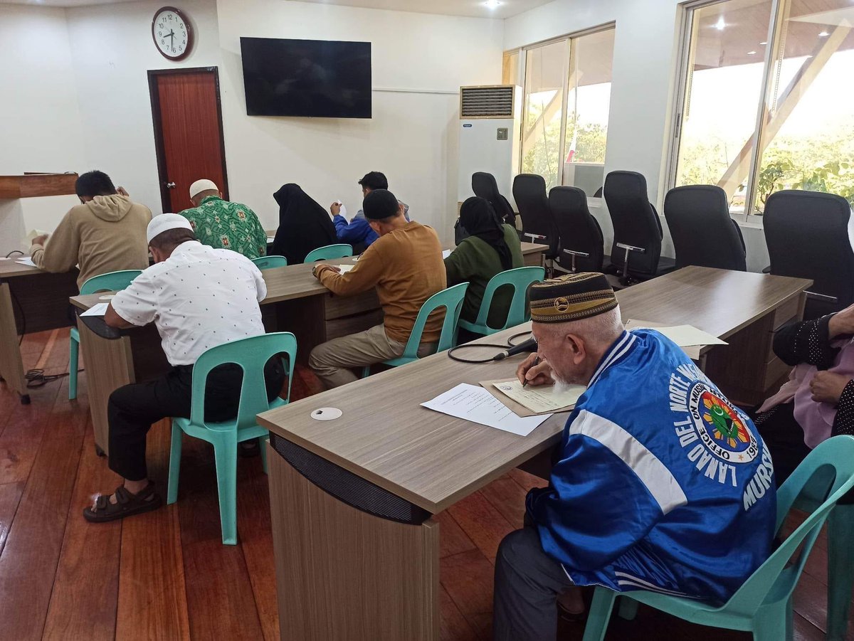 NCMF_BER's tweet photo. The NCMF-Tubod, Lanao del Norte Field Office under Provincial Director Husni B. Sarip, in coordination with the NCMF-Bureau of Pilgrimage and Endowment (BPE), conducted the 2nd Wave of Competency Examination for Sheikh Accreditation held at the Provincial Capitol, Lanao Norte https://t.co/4SFbLS3zrz