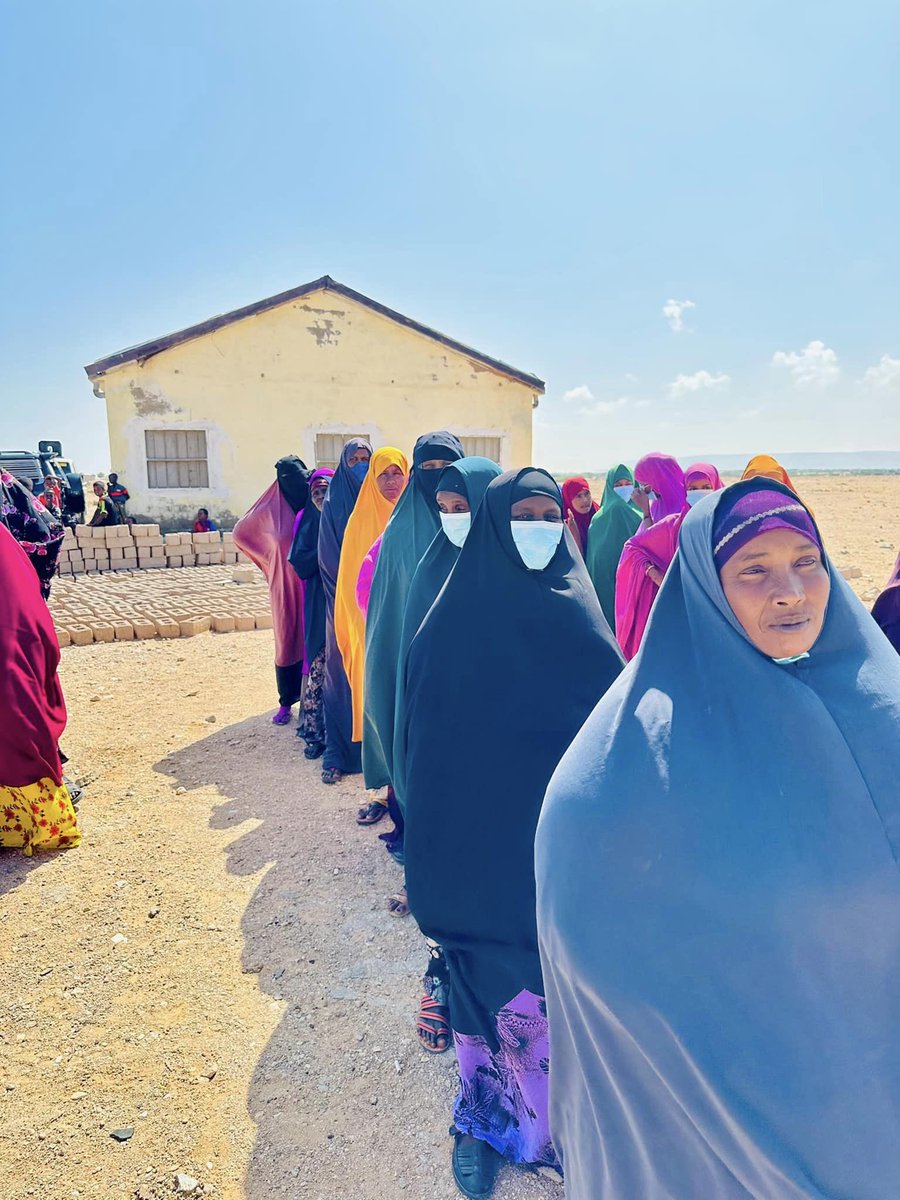Xooshdocol's tweet photo. Different pictures from different villages; Alula, Hafun, Buruc, Bacaad, Qandala, Qaw, Duudhooyo, Rako, Bosaso, Carmo, Waaciye, you name it! Thanks to our commissioners' dedication fasten their belts to reach the remote areas.
#PLelection
#PLVoterRegistration
#OnePersonOneVote https://t.co/OocbPDoHF0