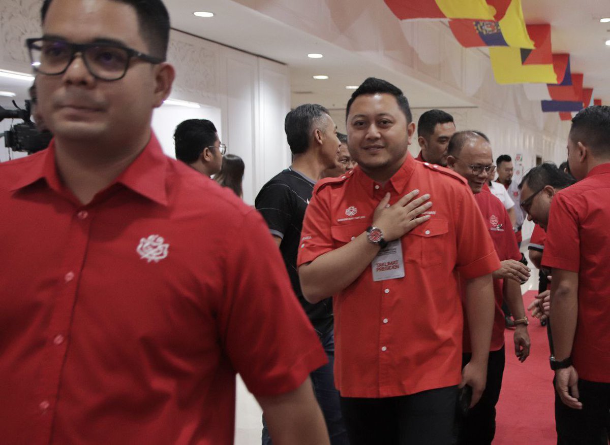 ridhwanali's tweet photo. Hadir. Taklimat Presiden UMNO. 

Perhimpunan Agung UMNO bagi tahun 2022. 

11-14 Januari 2023 | PWTC KL https://t.co/RL6MgBBGTX