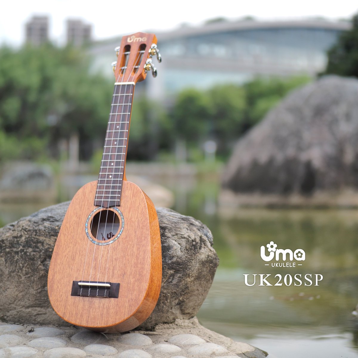 Uma UK20SSP N All Solid mahogany ukulele 🎄🎄

#umaukulele #uku #uke #ukulele #umaウクレレ 

umaukulele.com