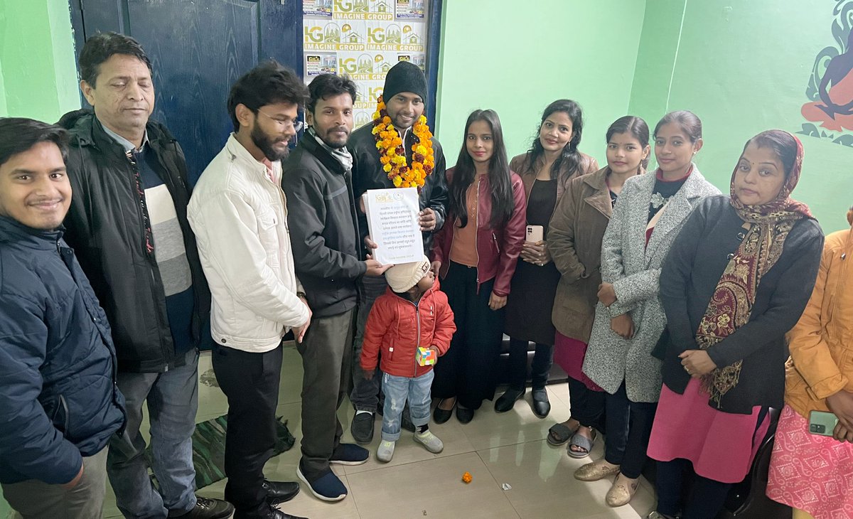 anujmauryaa's tweet image. IMAGINE GROUP परिवार को कोटी कोटी प्रणाम करता हूँ आप सबने हिम्मत दी , नई ऊर्जा दी , आप सभी युवा बदलते भारत के इतिहास के पन्नो में सजोये जायेगे । #Spacial thanks #aditya #komal