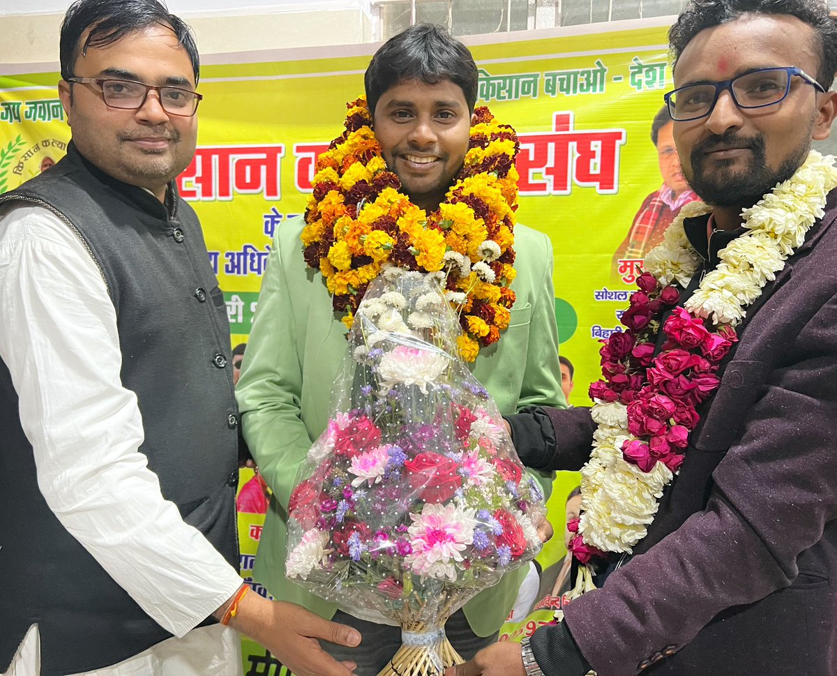 anujmauryaa's tweet image. IMAGINE GROUP परिवार को कोटी कोटी प्रणाम करता हूँ आप सबने हिम्मत दी , नई ऊर्जा दी , आप सभी युवा बदलते भारत के इतिहास के पन्नो में सजोये जायेगे । #Spacial thanks #aditya #komal