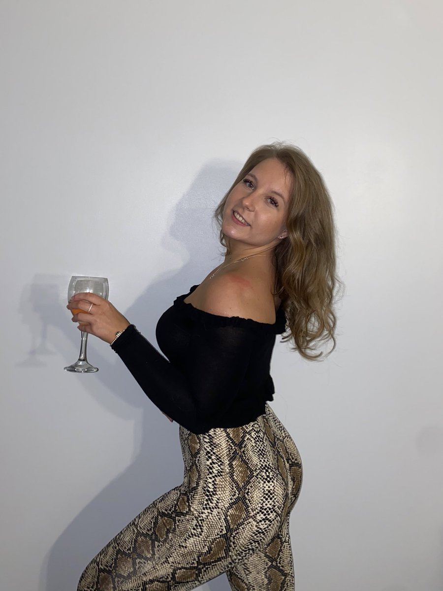 Becca_Porterxox's tweet photo. 🖤🐆 https://t.co/aCgxEMVKya