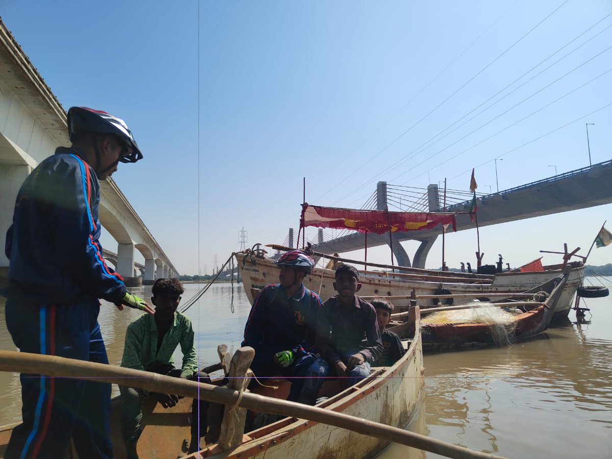 utsav1543's tweet photo. #Sabarmaticyclerally 
Day-5 at Bharuch 
#Narmdarivar - " इसके सिर्फ दर्शन से ही सारे पाप धुल जाते हैं।"
" Atmanirbhar Bharat Ka Safar Swavlamban Ki Aur "
@ArvindKapoorTYG 
@ADevvrat 
@narendramodi 
@HQ_DG_NCC 
@NCC_Dte_Gujarat 
@13Guj 
@Bhupendrapbjp
@DefencePRO_Guj
@095_rishi_ https://t.co/GiVTAbP8Aq
