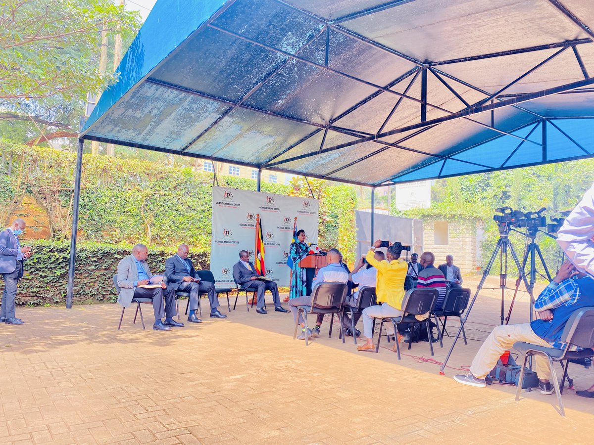UgandaMediaCent's tweet photo. Hon Amongi: Meaning 49% of employers aren’t remitting contributions of employees.
By December 31, 2021, 420 cases were reported by whistleblowers
indicating employers who are non-compliance which required strategy to address. #NSSFUpdates https://t.co/OZahG29ylb
