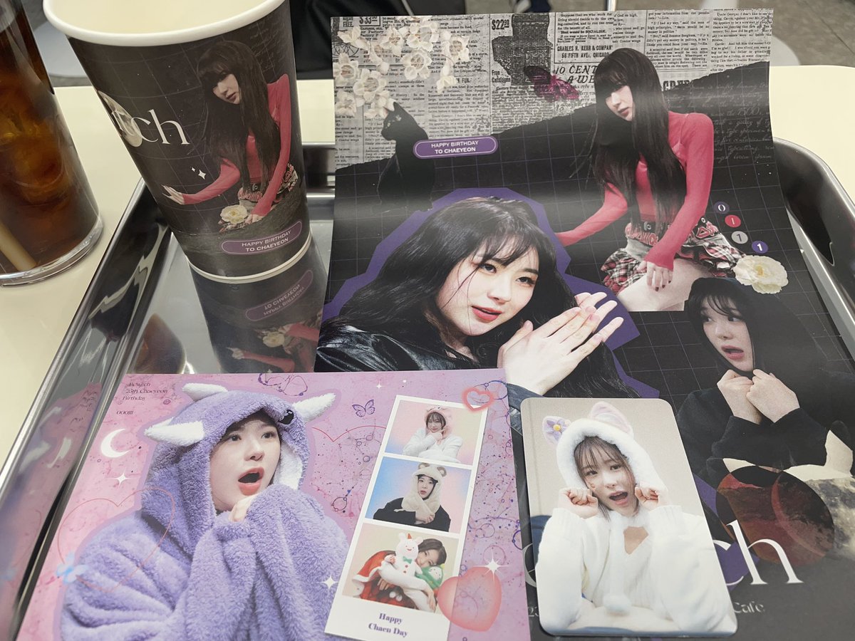 두번째 플로이드 
유독 시강하는 사진에 맘이 뺏겨서 시간 가는 줄도 모르고 마주 앉아 있다가 담소도 나누고 가요 확실히 사진 맛집입니다 귀여움 치사량 넘치는 엽서하고 나른섹시 포스터도 정성가득 준비해주셔서 감사해요 

#채연어르신_325번째_생신파티
#Bewitched_by_chaeyeon