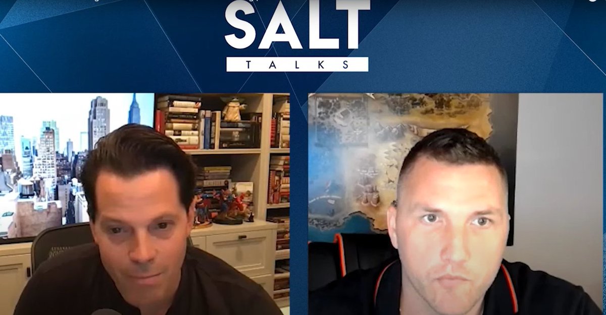 100x_alpha's tweet photo. A wonderful conversation between @Scaramucci and @VulcanForged CEO @JamieThomsonVF about the @SkyBridge investment and the vision of $PYR.
Watch the whole video here: https://t.co/dAESSMOYPS
#Metaverse #GameFi #SALTtalks https://t.co/9ar1cNdie1