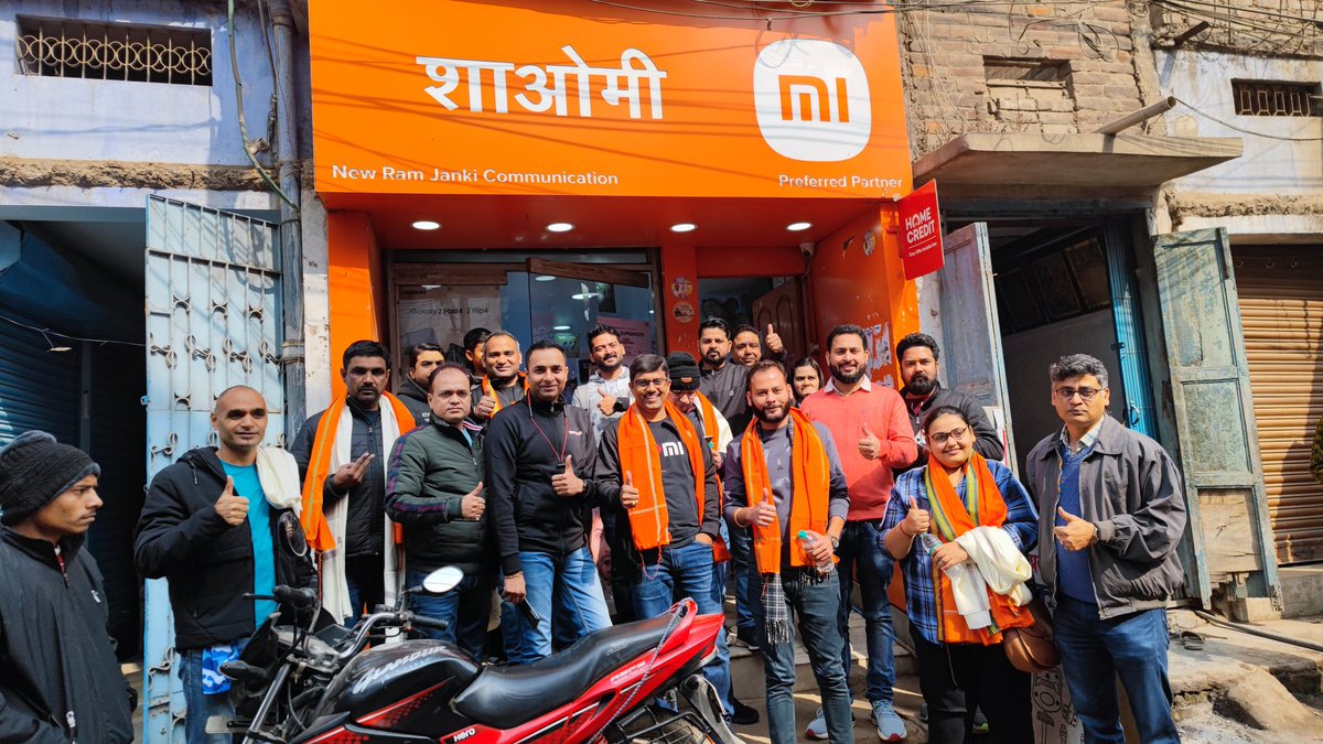 batchumalli's tweet photo. #SuperNote #SuperLaunch @ Patna 🎉
Truly An Overwhelming Market #Patna Is.
The #Super Excitement and #Super Readiness Of #Patna Partners To Break All Records With The #SuperNote is really impressing.
#SuperNote #RedmiNote12 5G Series #HariNiwas #RajaBazaar #PatnaCity https://t.co/ImMTDHiwYJ