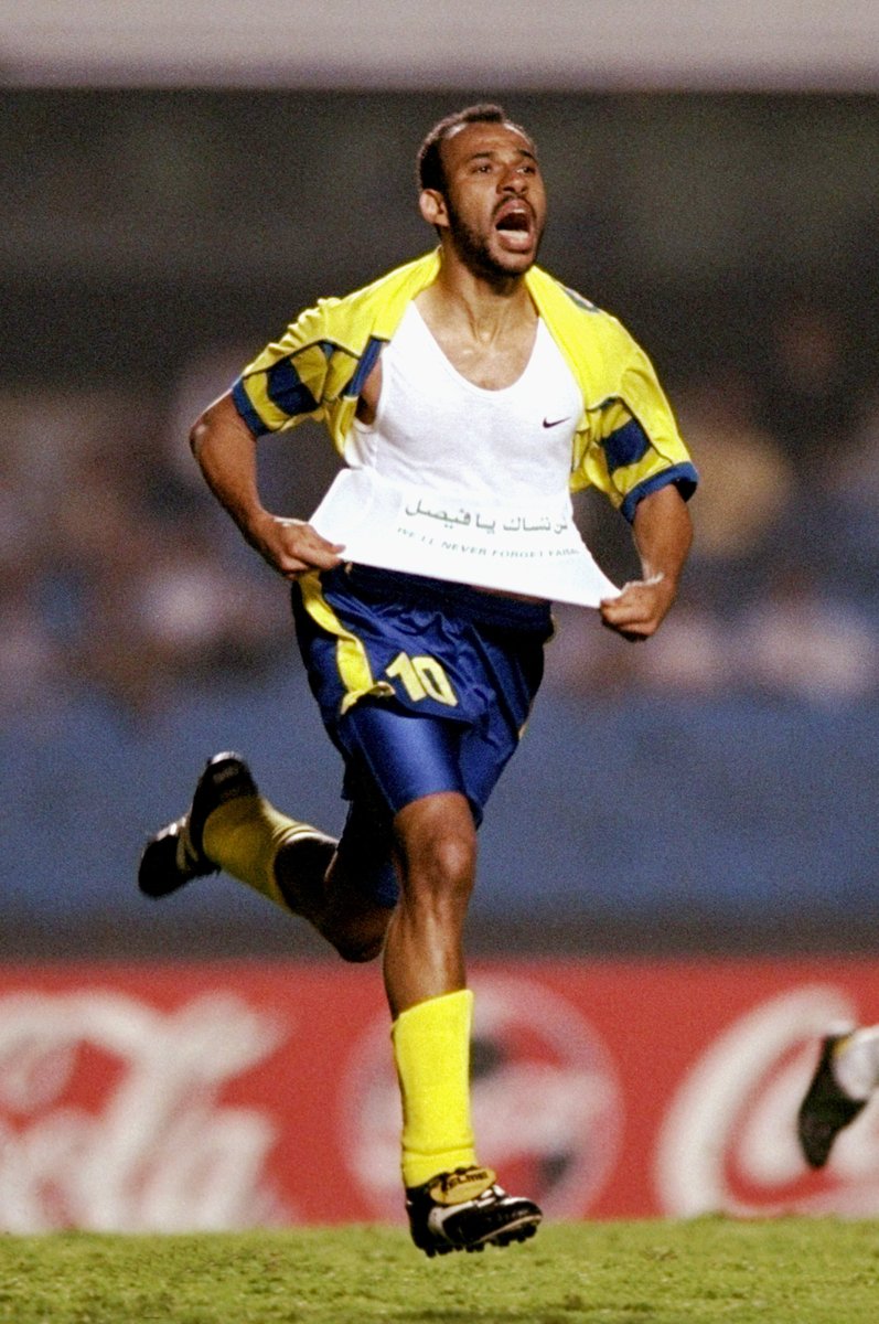 fifaworldcup_ar's tweet photo. منا الاحتفال ومنكم الهدف 👀

أمام من احتفال فؤاد أنور بهذه الطريقة؟ ���� https://t.co/q2X3lyagOM