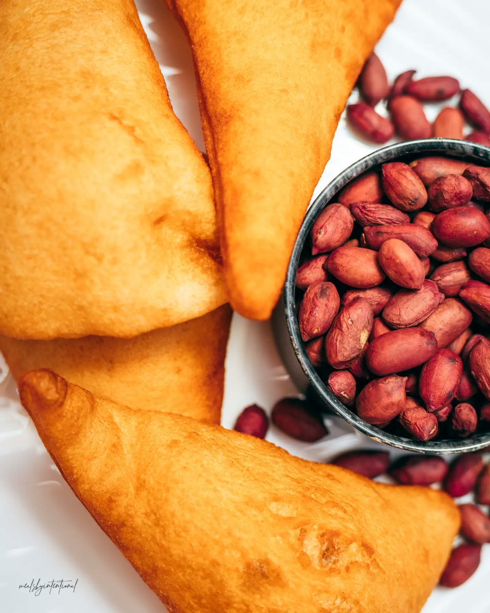 _munyaofelix's tweet photo. Mkumbuke kukula njuguu😂😂😂
#foodhour #foodphotography #foodstagram #foodie #food #foodporn #instafood #kenyanfood #breakfast #groundnuts https://t.co/kPUEibSvW5