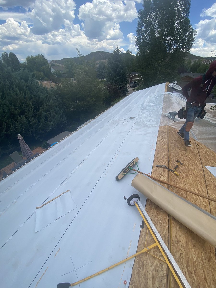 mountainroofers's tweet photo. Gypsum. Rakow residence re-roof. https://t.co/zeNpusQB69