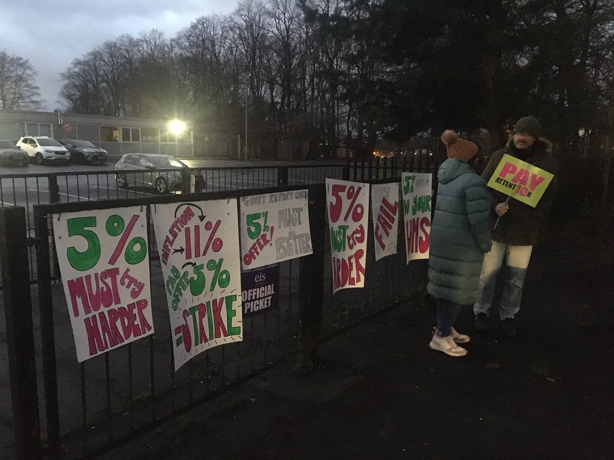 Colin Gardiner on Twitter "Team Bannerman EIS on the picket line