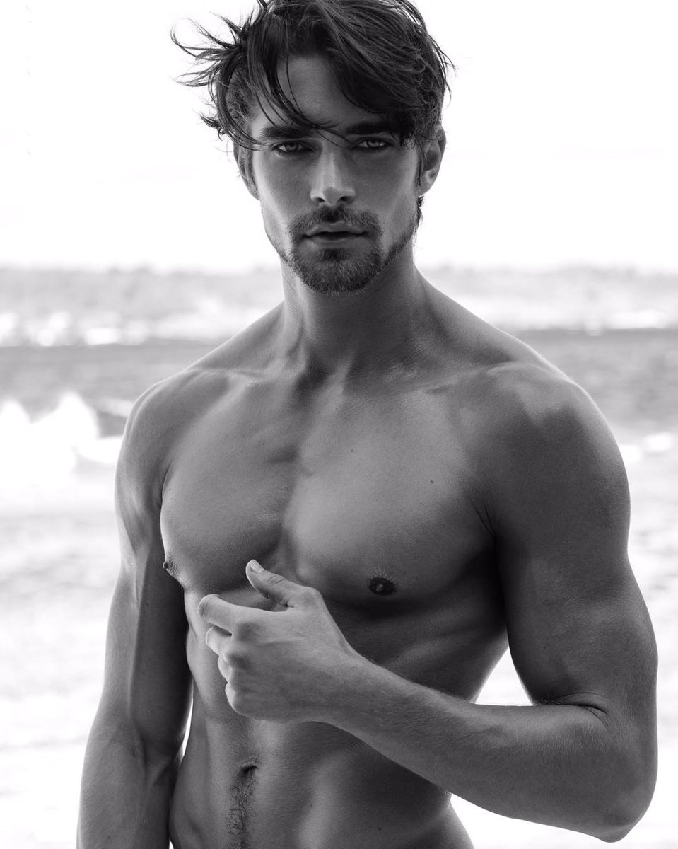 MALESPHOTOS's tweet photo. THE HANDSOME MODEL - MIKE PISHEK @MALESPHOTOS  @Michel_Asker #mikepishek #malemodel #hunkymen #topmodel #sexy #photooftheday #love #handsomemen #HandsomeGuy  #handsomemodel #modellife https://t.co/MvkhObqaIb https://t.co/KAhoVmSyCF
