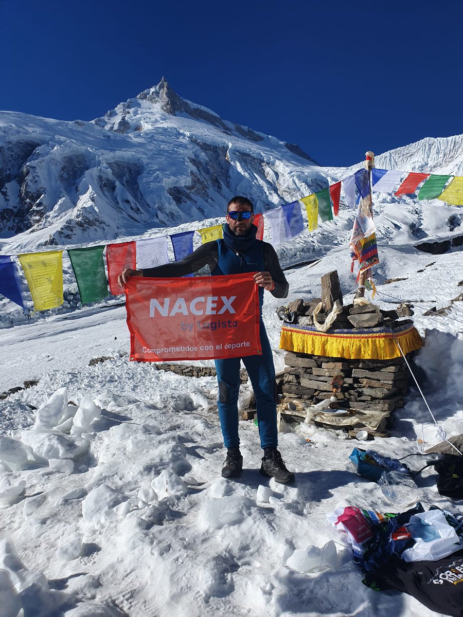 NacexMonzon's tweet image. 🗣️ Alex Txikon hace historia con el apoyo de #nacex 

➡️ El alpinista vasco #alextxikon hace historia  al ascender a la cima del #manaslu en invierno y sin ayuda de oxígeno, una expedición que ha contado con el patrocinio de NACEX.