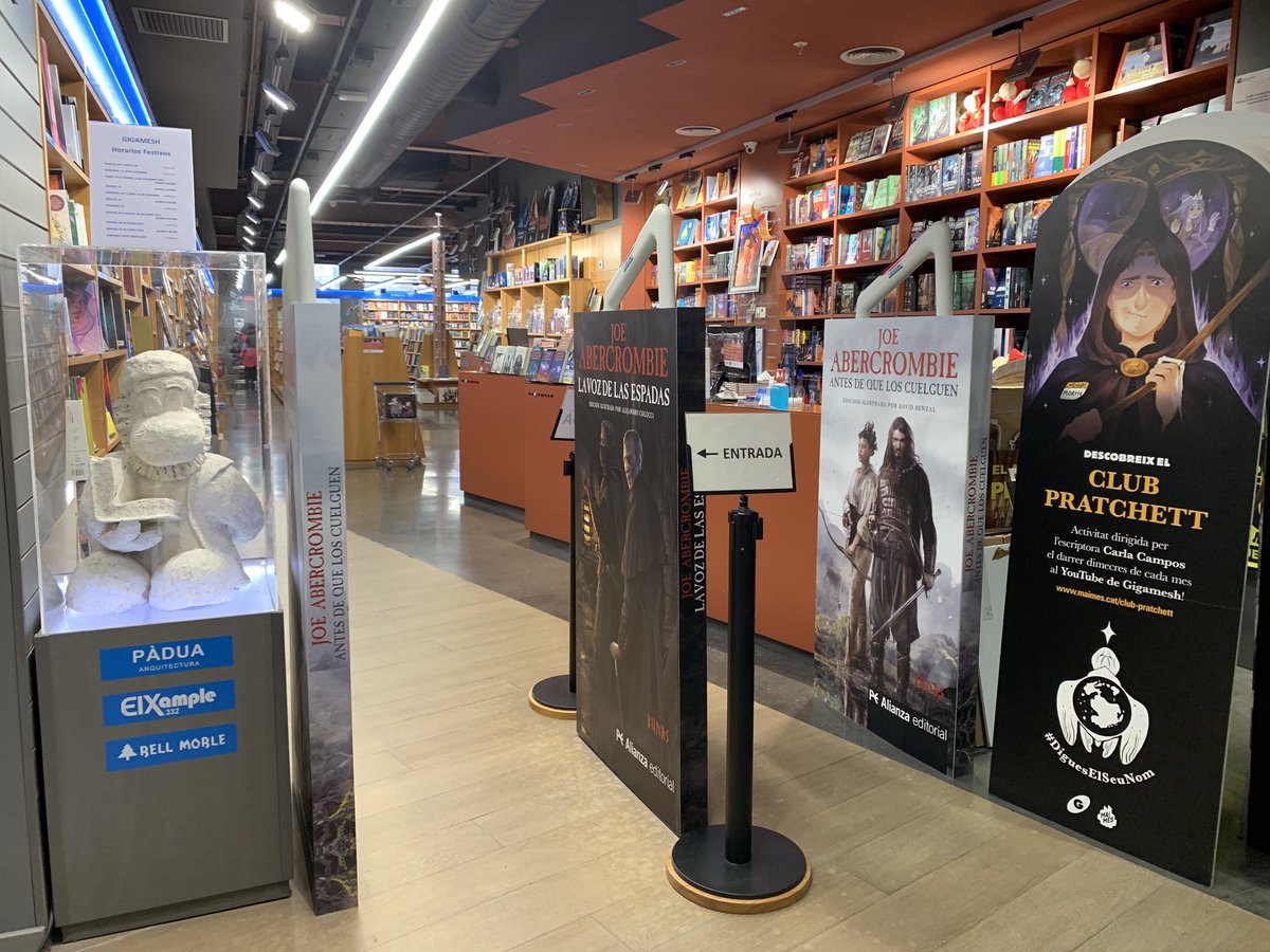 GigameshTienda's tweet photo. Os dejamos por aquí los cubrealarmas que os darán la bienvenida al Templo de la Fantasía y la CF durante las próximas semanas 😉

Son las cubiertas de las ediciones ilustradas que Alianza Runas está publicando de la obra de @LordGrimdark (obras de @AleColucciArt y @David0Benzal). https://t.co/W3jxy77uiR