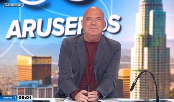 #Audiencias I

🏆 <a href="/AruserosLaSexta/">Aruser@s</a> firma un nuevo liderazgo en la mañana con 354.000 seguidores y un 16,4%

Líder también del Target Comercial, donde sube al 21,2%

El programa dirigido por Alfonso Arús congrega a 1.066.000 espectadores únicos