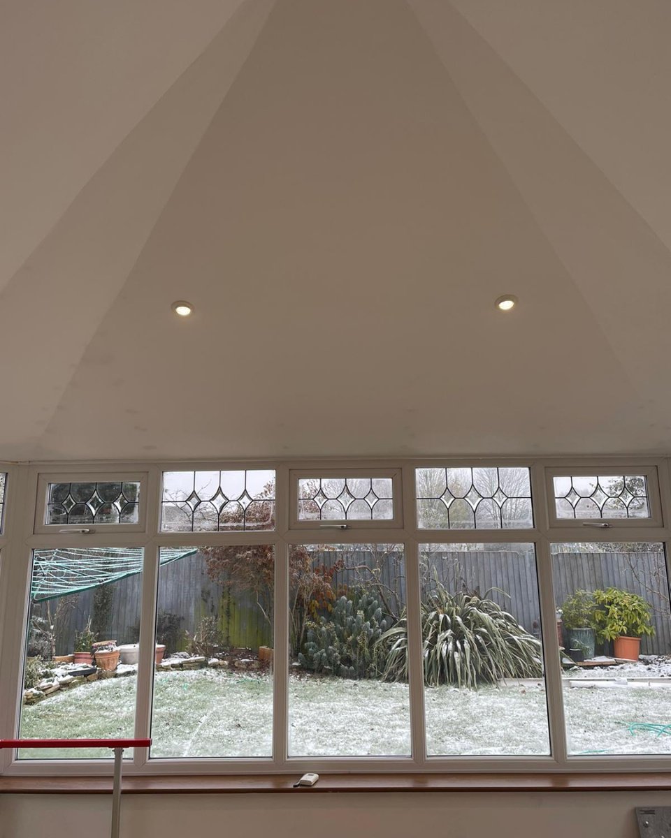 ElglazeUK's tweet photo. A couple of interior shots of a fabulous #Equinox roof #conservatory recently installed in Cambridgeshire. These shots were taken just prior to completion. Featuring a beautiful floor and #Velux windows to let in light. Make that change. Contact us at https://t.co/dTLpIEtpWA https://t.co/IvbJNyQq1Y