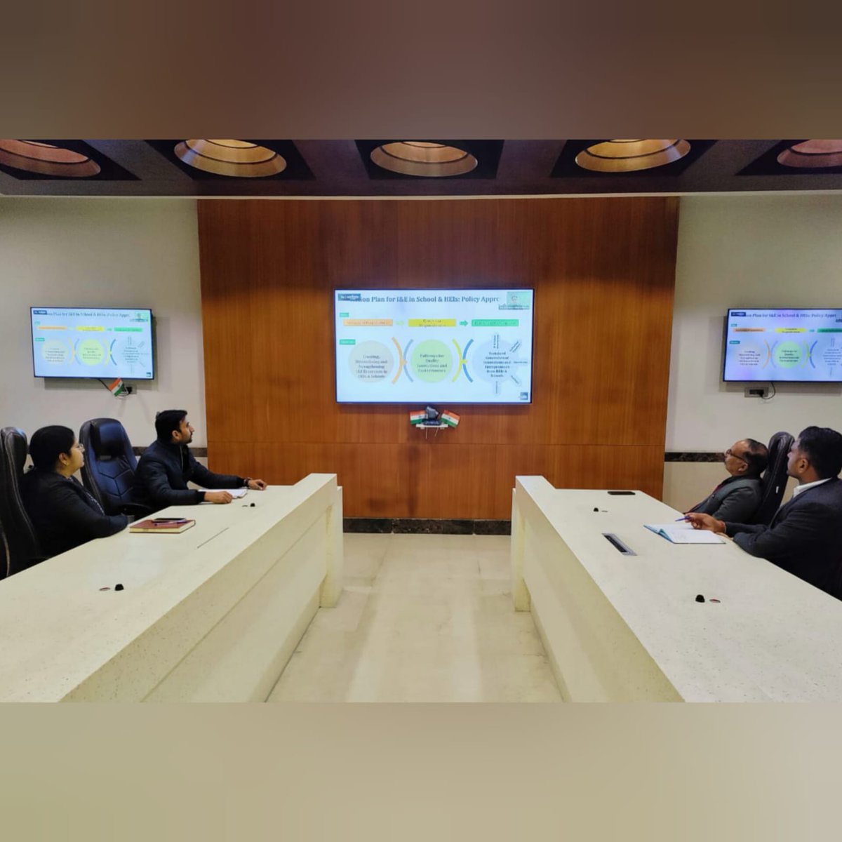DronacharyaDgi's tweet photo. Glimpses of Orientation Session on IIC 5.0 (2022-23) By Mr. Dipan Kumar Sahu (Assistant Innovation Director MoE Innovation Cell) attended by Dronacharya Group if Institutions, Greater Noida.
#DronacharyaGroupofInstitutions
#bestengineeringcollege
#multipleplacements
#DelhiNCR https://t.co/tRL6CaU0eM