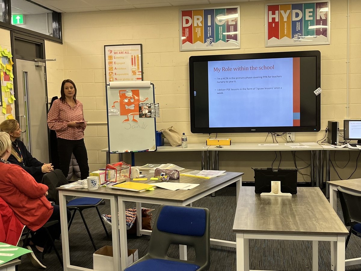 Mrs D Parfitt tweet media