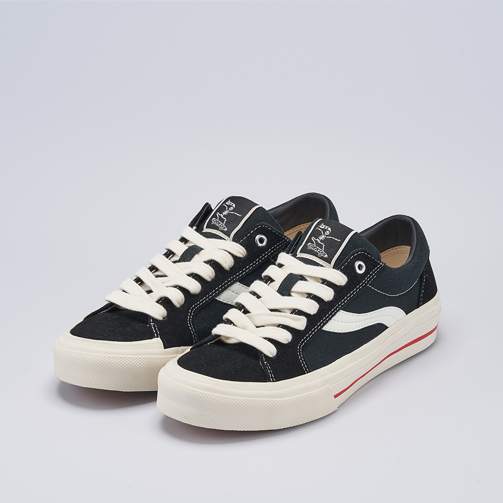 oddcirkus's tweet photo. ▒ CELEB_ #임영웅 #limyoungwoong
▒ MEDIA & SNS_ 임영웅 공식 인스타 & #런던보이 뮤비
▒ SNEAKERS_ 애슬리 LOW - BLACK
▒ BRAND_ #오드서커스 #oddcirkus
▒ 제품 바로가기
https://t.co/GUdVM3VBIZ https://t.co/OEYkgwIqAh