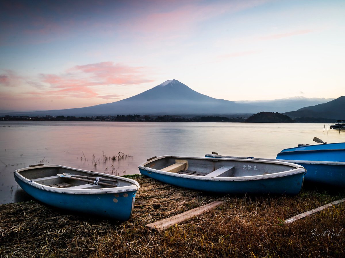 sunillnaik's tweet photo. Same place, different seasons 
- Mount Fuji https://t.co/IBLSk59cKK
