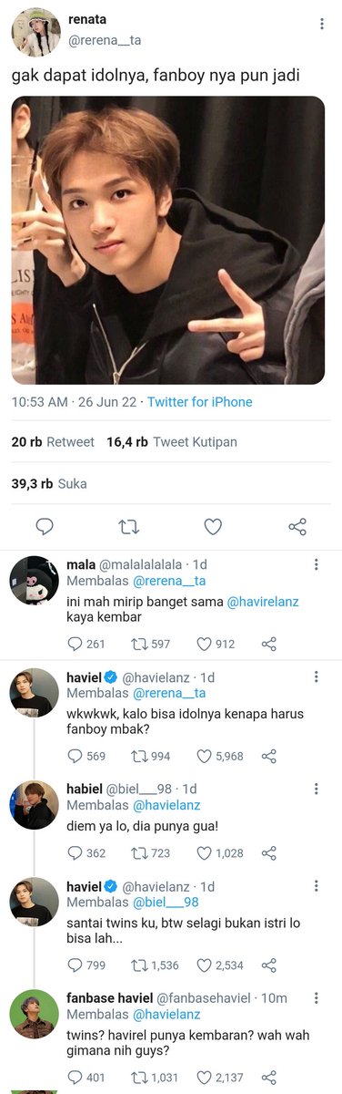 rainatales's tweet photo. the twins

a haechan few tweets au https://t.co/gJa0C6HejJ