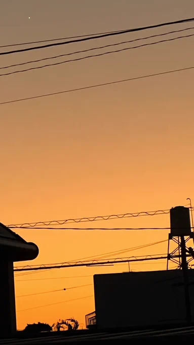 今日の夕空。見えるのは木星?金星? 
