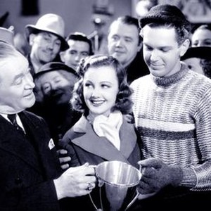 TCMComingUp's tweet photo. #ComingUpOnTCM
SNOW GETS IN YOUR EYES (1938) #VirginiaGrey, #RogerConverse, #CharlesJudels
Dir.: #WillJason 10:30 AM PT
A sausage salesman enters a department store's ski jump contest to impress a girl.
19m | #MusicalShort | TV-G
#TCM #TCMParty #ClassicFilm https://t.co/dybBaoBC6o