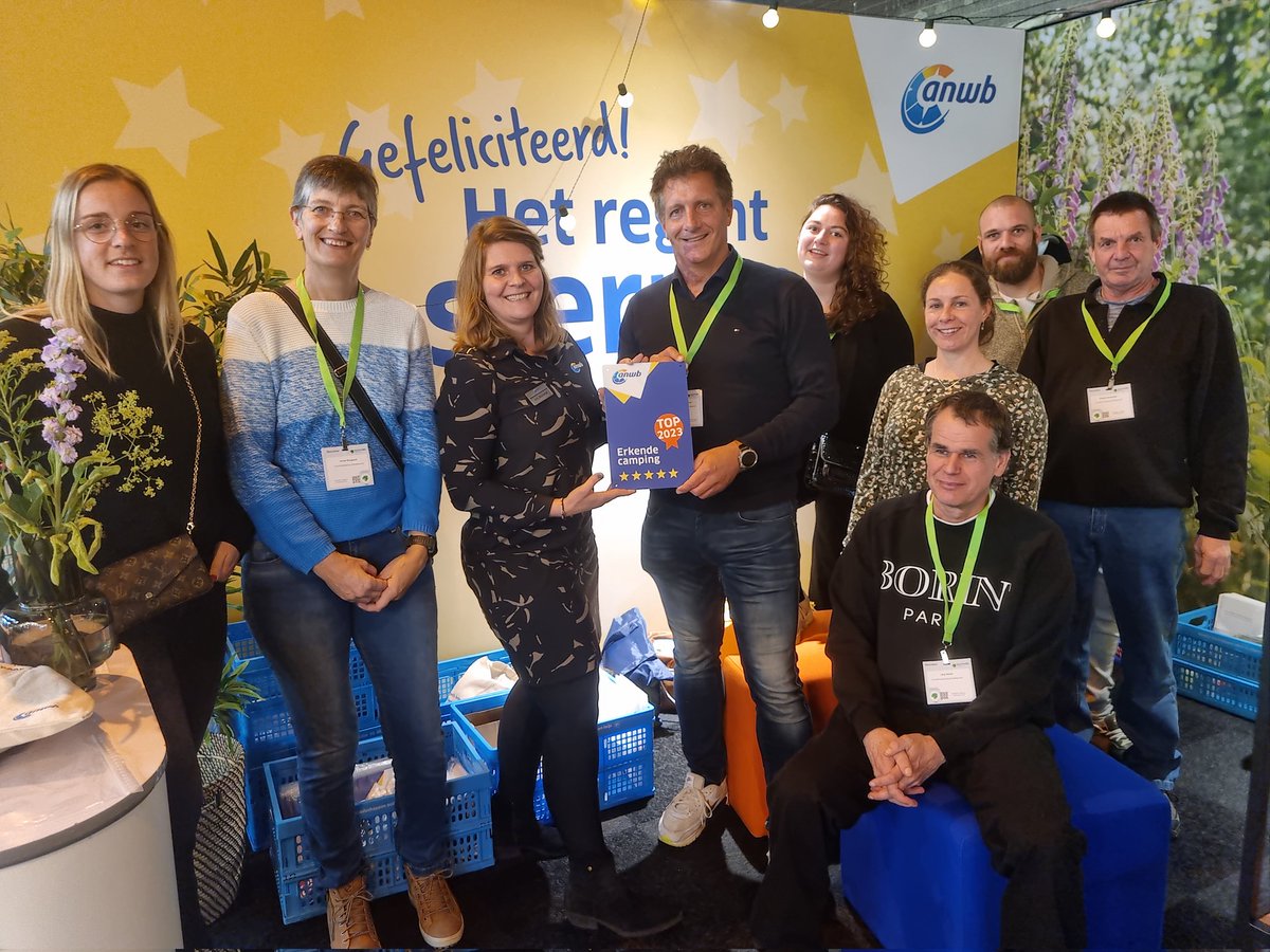 5 ⭐️⭐️⭐️⭐️⭐️ hebben we inmiddels al gekregen van de ANWB! Vanavond is de uitreiking van de Camping van het Jaar. Scheldeoord is genomineerd in de categorie: "Fijnste familiecamping aan zee".

Duimen jullie met ons mee?