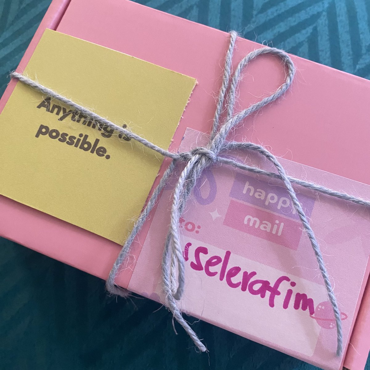 sselerafim's tweet photo. . . . 📨 #fimails 

yunjin arrived! thank you @issascart for the assistance and for always being responsive to my questions. very generous with the freebies and cute packaging too 🙏 https://t.co/UzLMpmZTBM