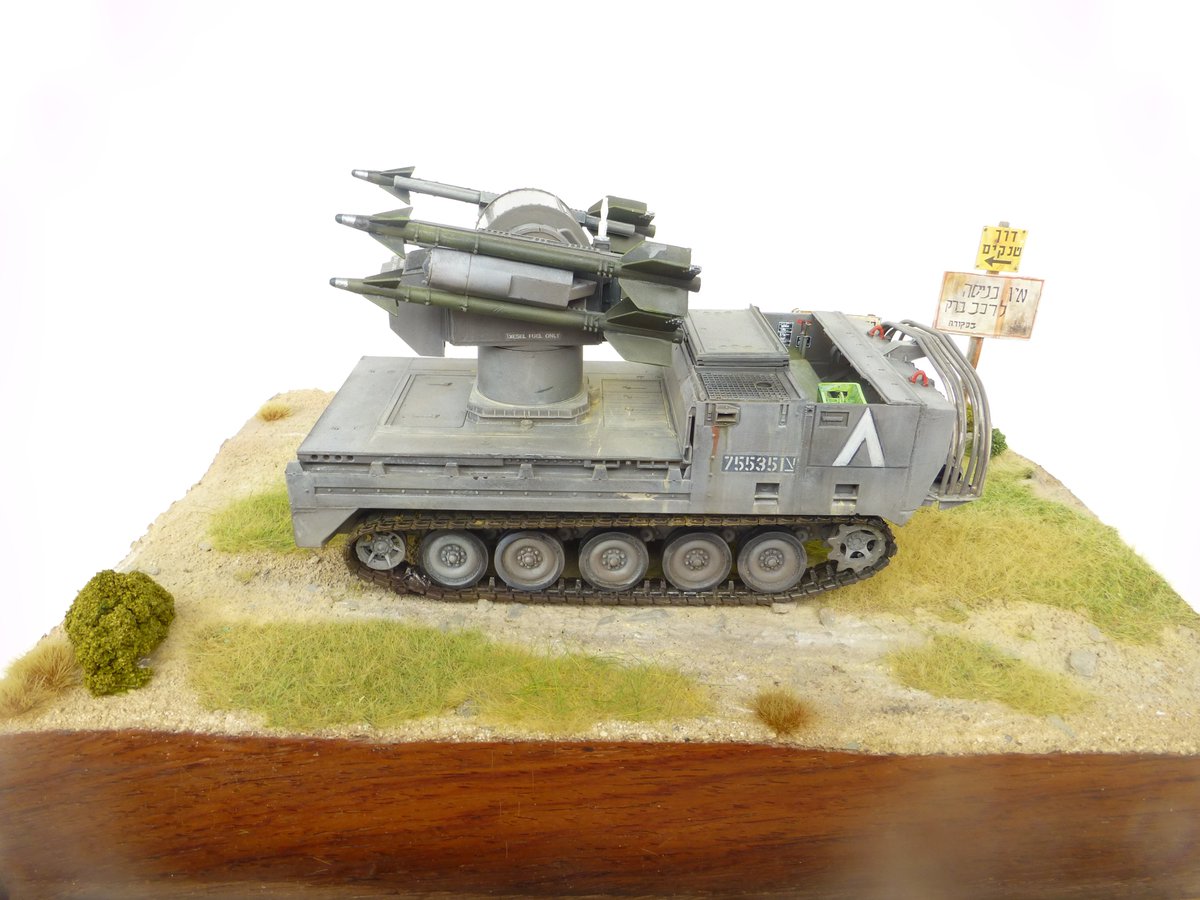 DarthFreder's tweet photo. ðºðžð®ð± #IDF #M730 #Chaparral #SHORAD system in greyish 1980ies colours. Armed with 4 #AIM-9 #Sidewinder.
ðTime to start the M163 #Vulcan to give it a friend.ð https://t.co/UZmegZ7xNc