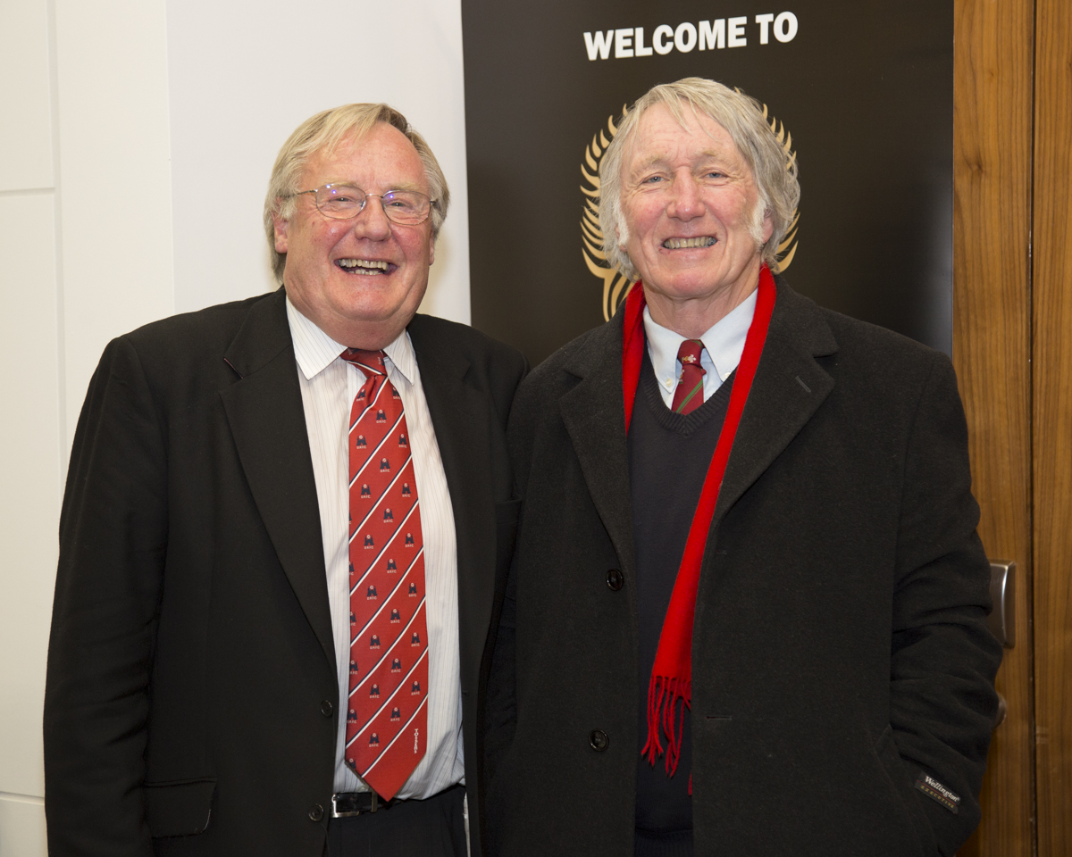 paulfearsphoto's tweet photo. Yesterday, another rugby legend passed away. David Duckham, the dashing English winger who was so good that the Welsh regarded him as one of their own. A true great of the game of rugby union. Rest in peace, David.
#Rugby #DavidDuckham #BritishandIrishLions #Barbarians https://t.co/7gN9QXYVEj