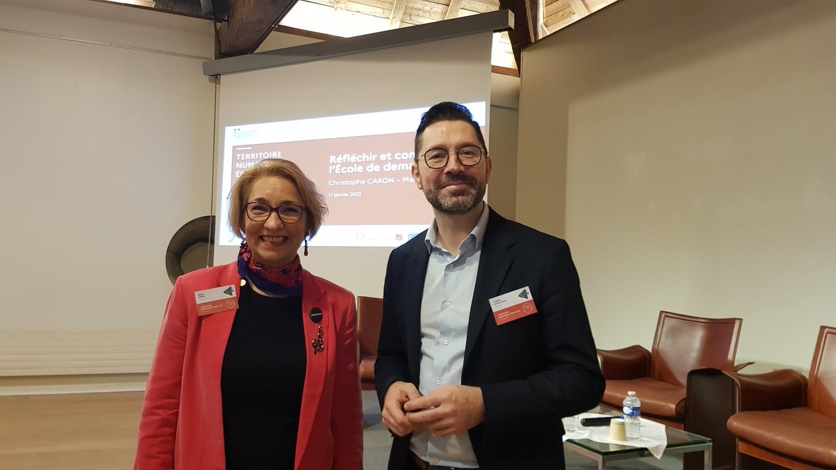 DrneBFC's tweet image. Le séminaire Territoire numérique éducatif du Doubs #TNE25 s&apos;ouvre sur la conférence de @chcaron80 et @MarBara83 : Forme scolaire et numerique.

Ensemble pour la réussite de tous. #TNE @RA_BFC