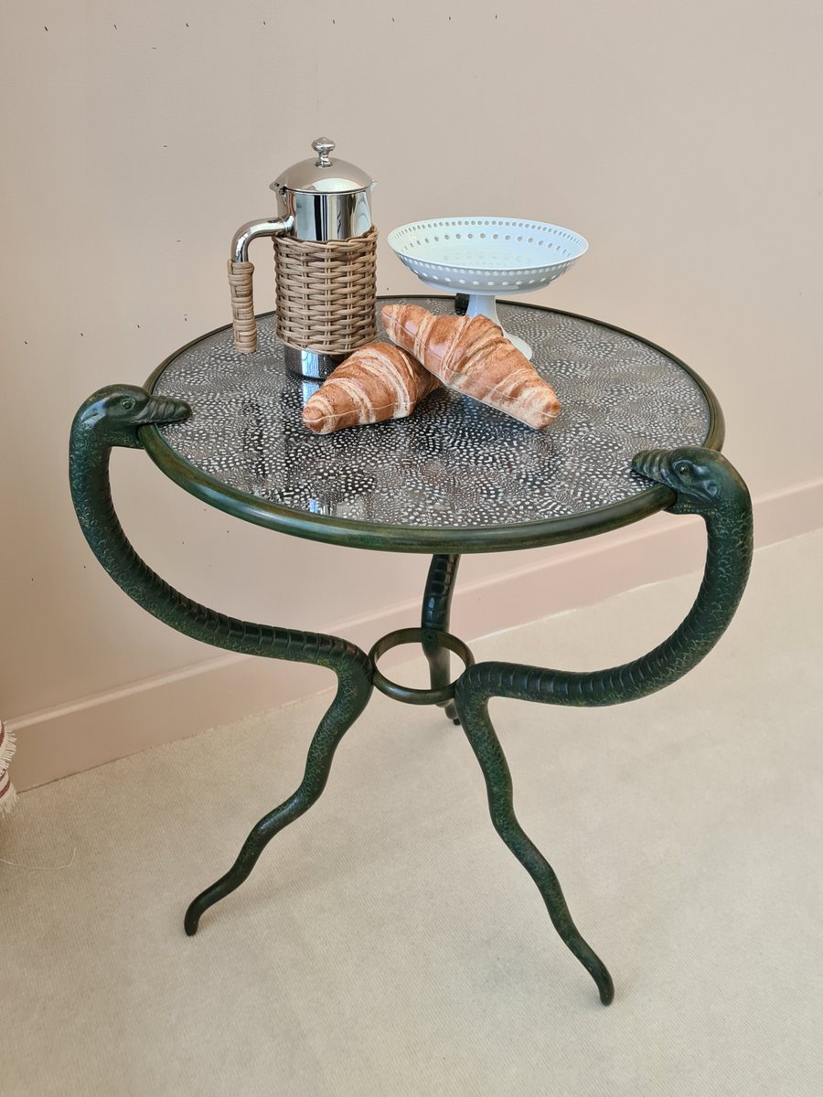 ZenteriorD's tweet photo. I promise you won't be booted from the garden of Eden if you eat a croissant. 

#interiordesignercornwall #sourcing https://t.co/8C9a3yVWPF
