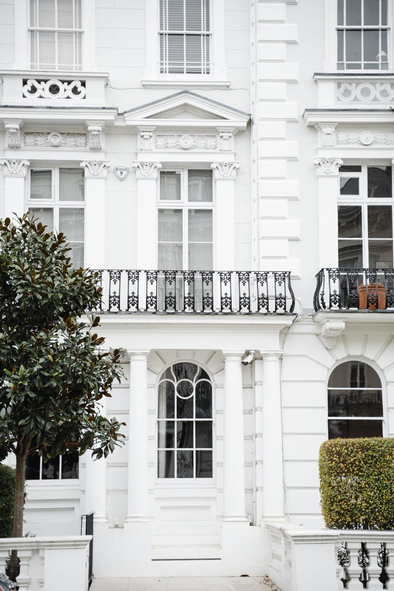 WestWindows's tweet photo. The elegance and timelessness of a sash window is a striking feature in any period property, while their practicality makes them an excellent choice to integrate into any modern home.
#sashwindows #periodfeatures #windowrestoration #periodrestoration #londonwindows https://t.co/T6G2oVAPCL