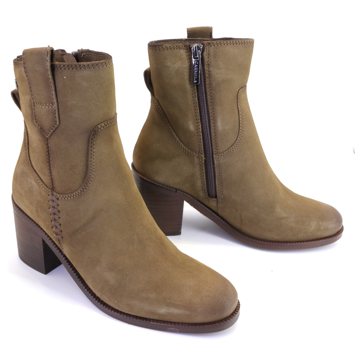 CalzadosRasha's tweet photo. Serraje de alta calidad con un tacon ancho de 7cm con suela antideslizante.
π»#TiendaOnline :
https://t.co/ZwpXnG8YXx
#CalzadosRasha #RashaShoes #Rasha #AnkleBoots #CarmelaShoes #Bringdown #Latest #Botines #EssentialLove #Carmela #Botas #Rebajas #Sales #Discounts https://t.co/egxDg2tfld