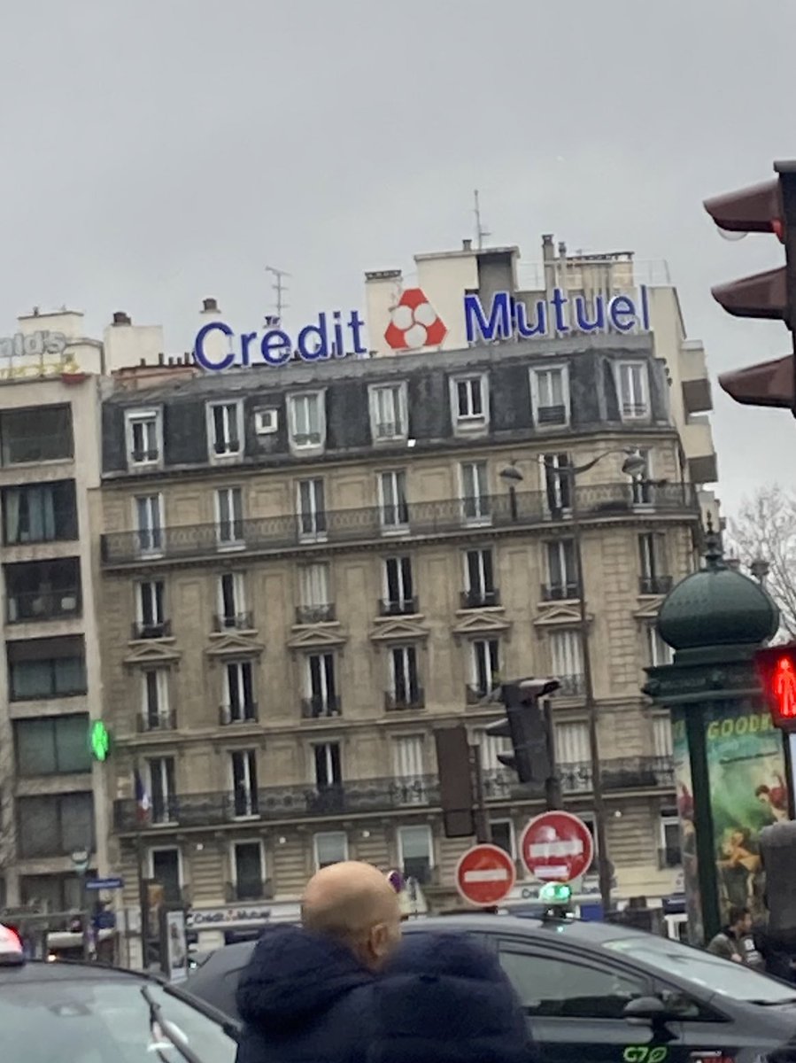 genoncat's tweet photo. Lever les yeux, prendre de la hauteur => #fiere de travailler pour une #marque qui contribue à une société juste et plus durable #marqueutile #newlovebrand #sustainability
@CreditMutuel https://t.co/XfRe6mx1zf