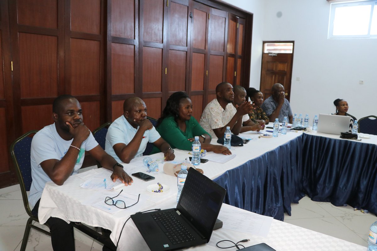 #KeyAchievements #GovernorMungaroInOffice Kilifi County Government has initiated the drafting of a Community Health Services Bill that will enable the financing of stipends for over 3800 community health volunteers #Kilifi003 #MungaroWakilifi