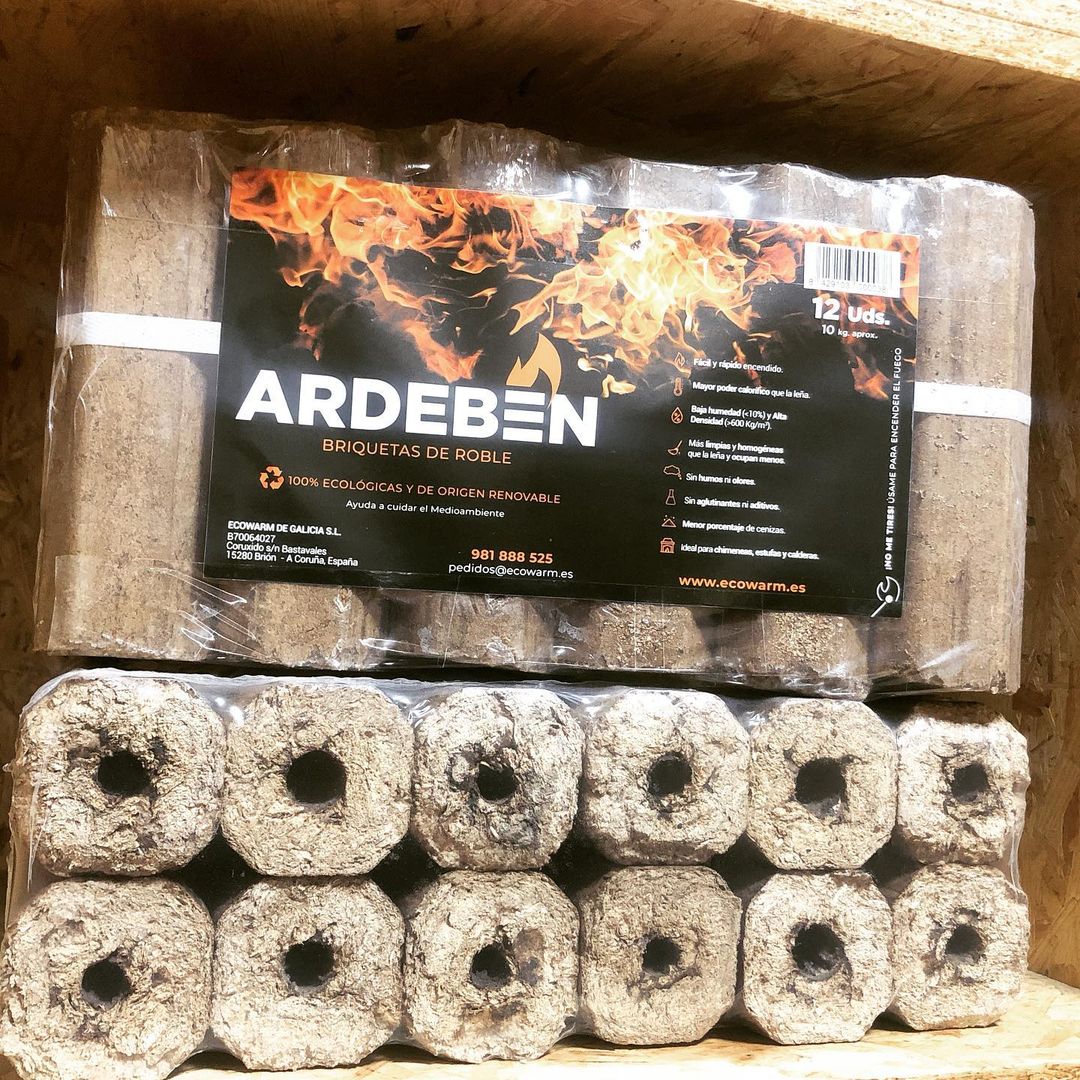 PelletsPremium's tweet photo. Descubre las #briquetas de Madera ARDEBEN 🕵️ ¿Aún no las conoces 👇 ? 

 https://t.co/bNxpQqMm2S

#Biomasa  #pellets #bioenergia #energía  #cambioclimatico #ENplus #SURE https://t.co/HVtYk9cHfN