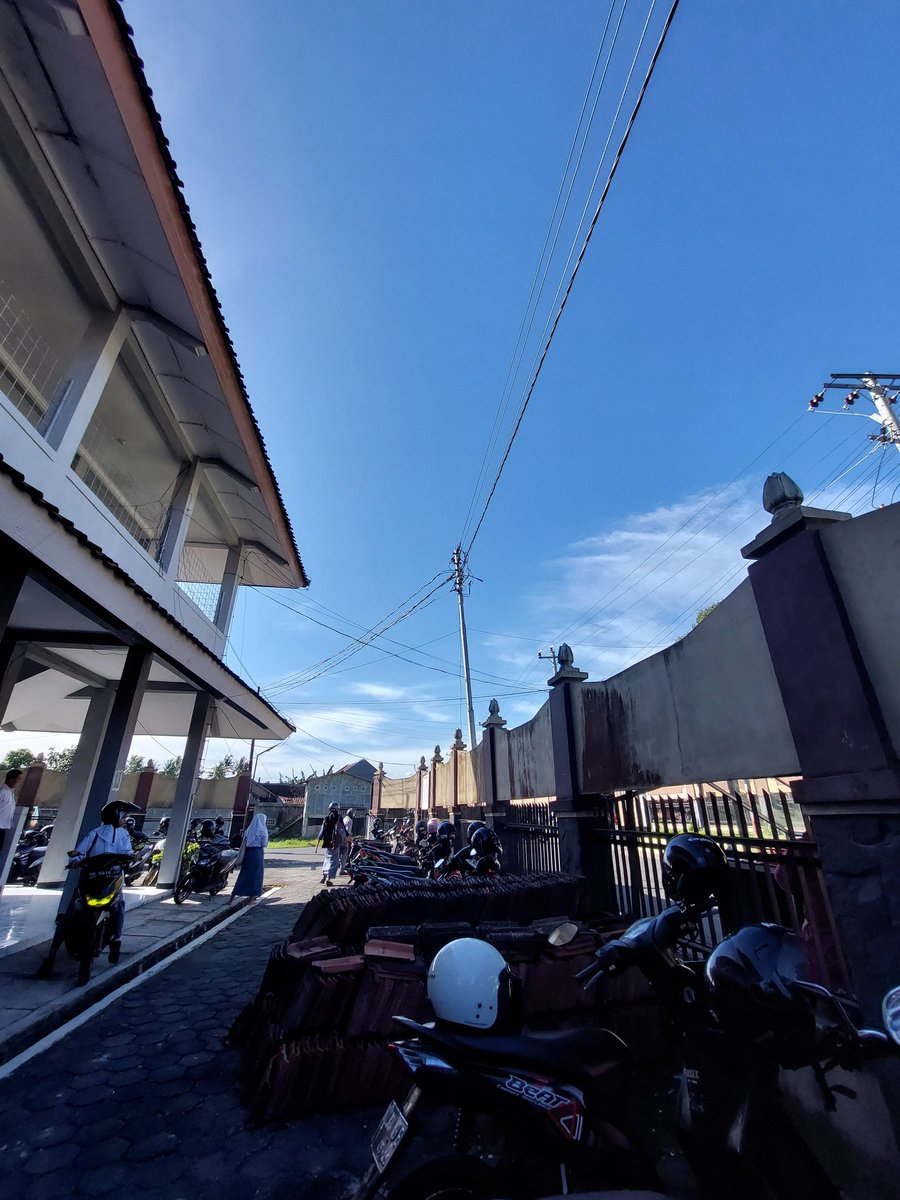 almondcoookiess's tweet image. Cerah beutttt #samsunga52s