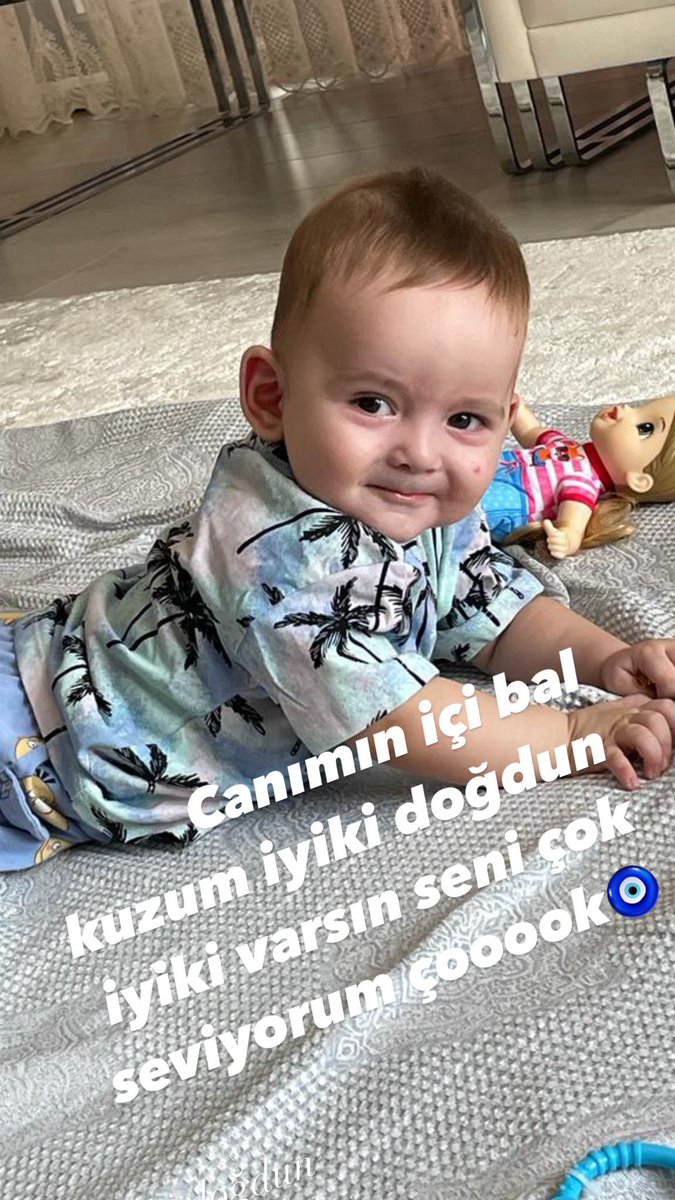 Bugün günlerden ilk göz ağrım can parçam torunum ilk yaşın kutlu olsun iyiki doğdun iyiki varsın kuzum🎂🎂🎂🎂🧿🧿🧿🧿
