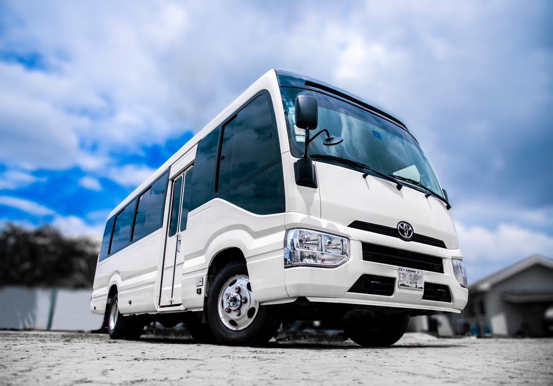 NikkyTaurus's tweet photo. This is what our NEW TOYOTA COASTER BUS looks like.
This bus can serve as a school bus or a staff bus and can even be used for any other purpose of your choice like traveling with family, friends and colleagues, etc
You can send a DM for more enquiries
#coasterbus #coaster https://t.co/ALHarTpMgg