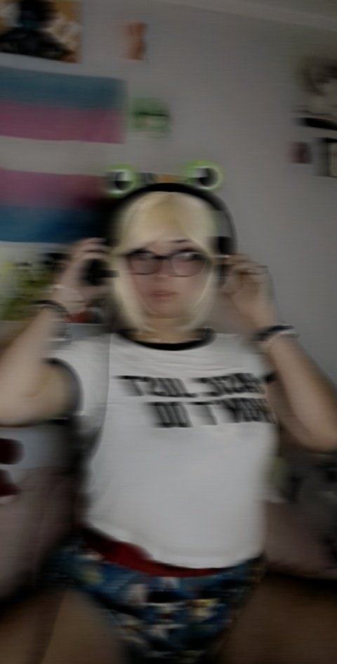 sucksverymuch's tweet photo. ¿Y si jugamos un rato? 💕 https://t.co/6CQvLUKglT