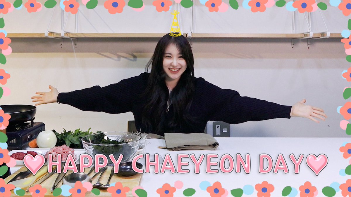 official_LCY's tweet photo. [🎥] ♥HAPPY CHAEYEON DAY♥  l 채연이를 위한! 채연이의 생일상 만들기!
(https://t.co/CC0LVjPBON)

#이채연 #LEECHAEYEON https://t.co/TWVBPNvb0l